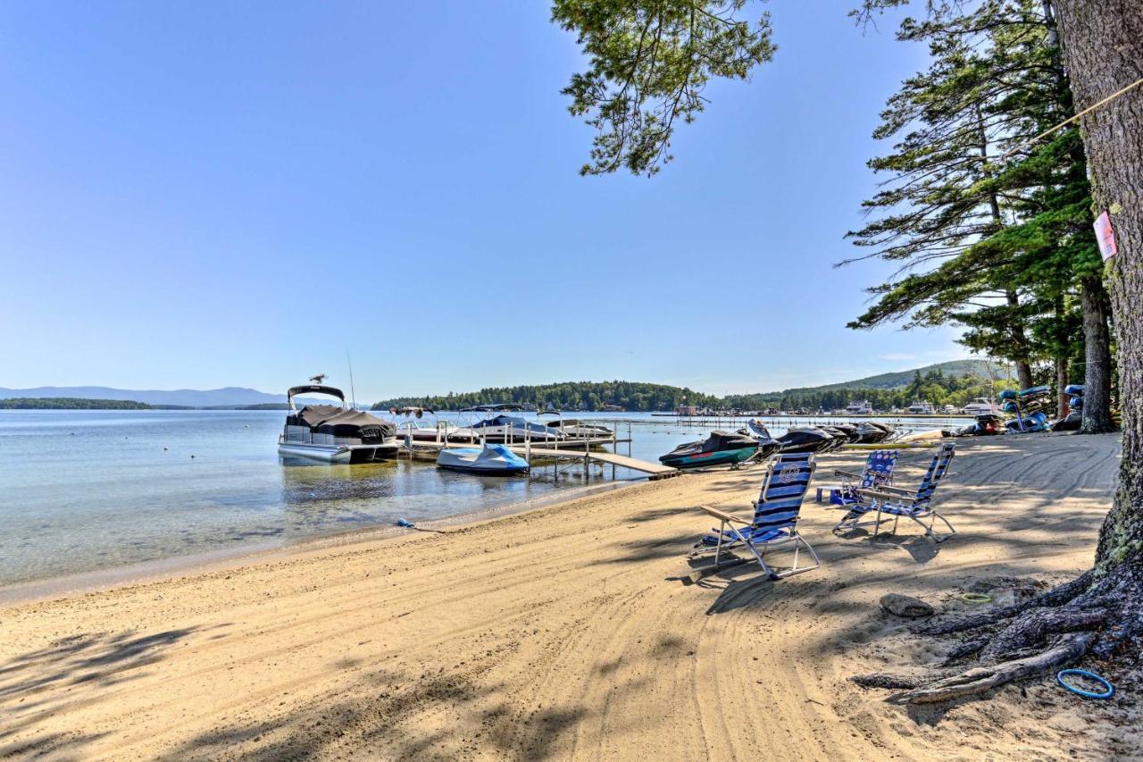 Lake Getaway Walk Across Street To Private Beach! Gilford Exteriör bild